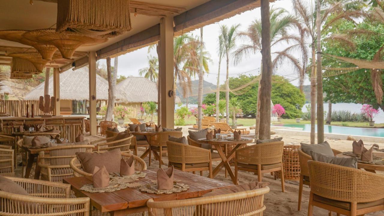 Bleu Mathis Gili Asahan Extérieur photo