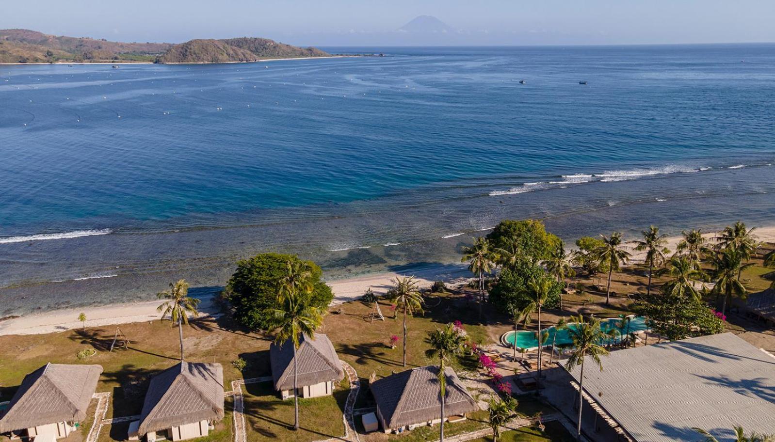 Bleu Mathis Gili Asahan Extérieur photo